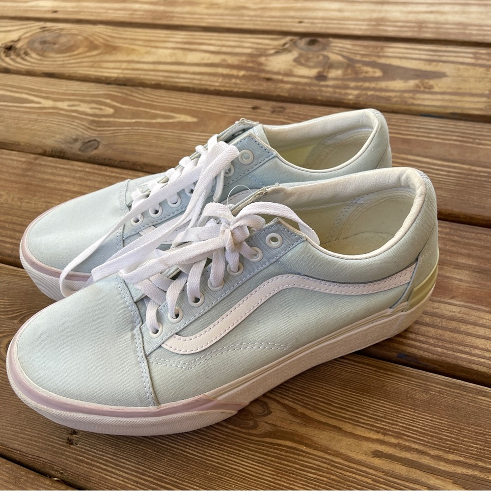 Vans Old Skool Platform Sneakers Pastel Blue Pink Sole Men’s 9.5 / Women’s 11